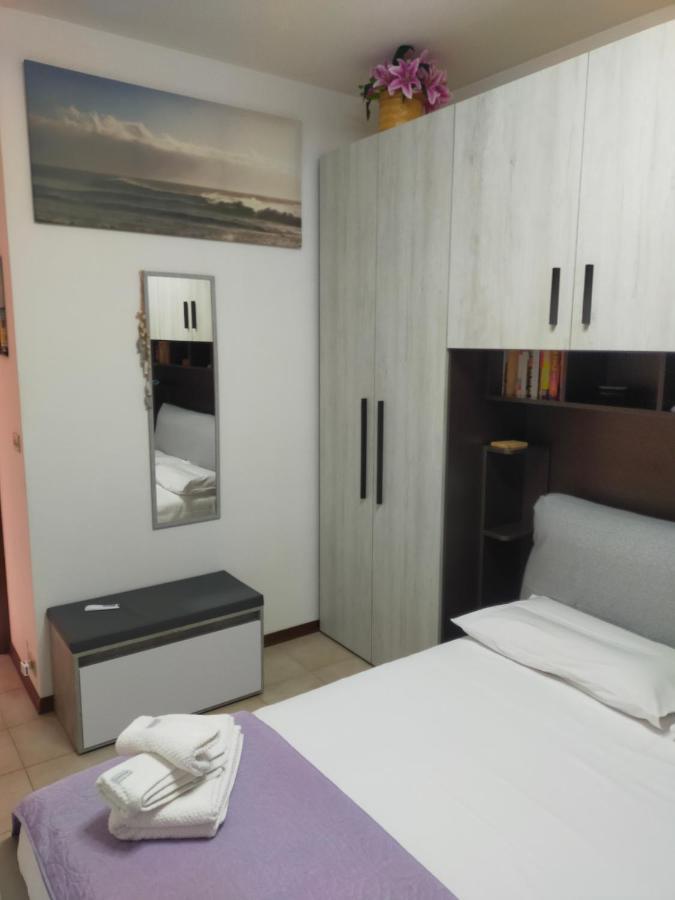 Appartamento Riviera Trilocale Wifi E Parcheggio Privato Ventimiglia Luaran gambar