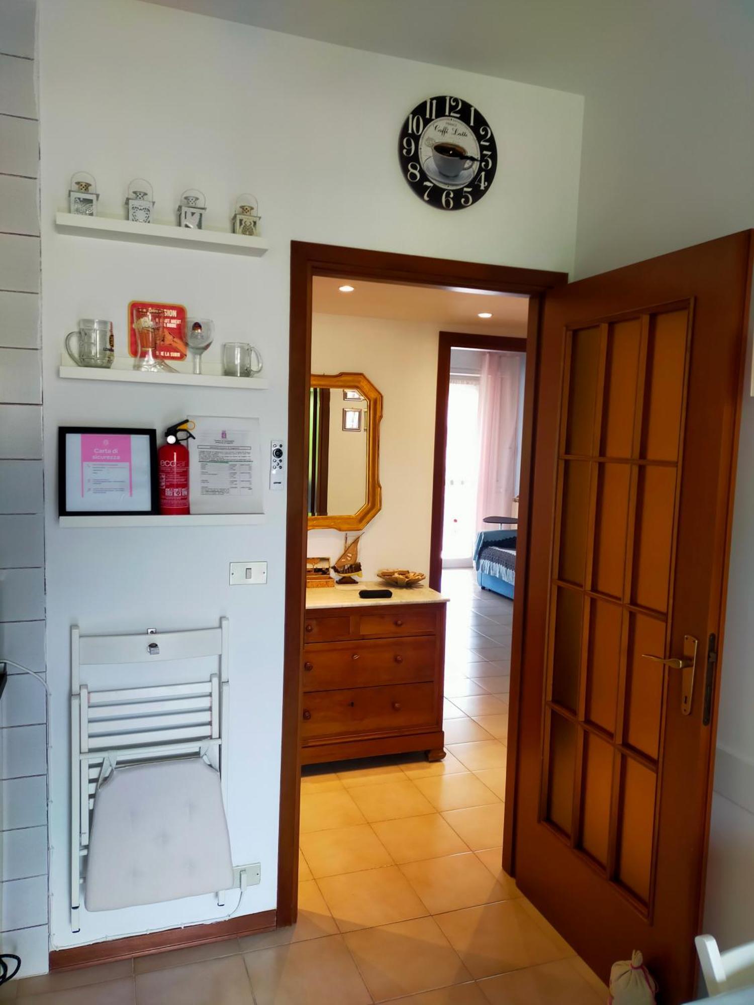 Appartamento Riviera Trilocale Wifi E Parcheggio Privato Ventimiglia Luaran gambar